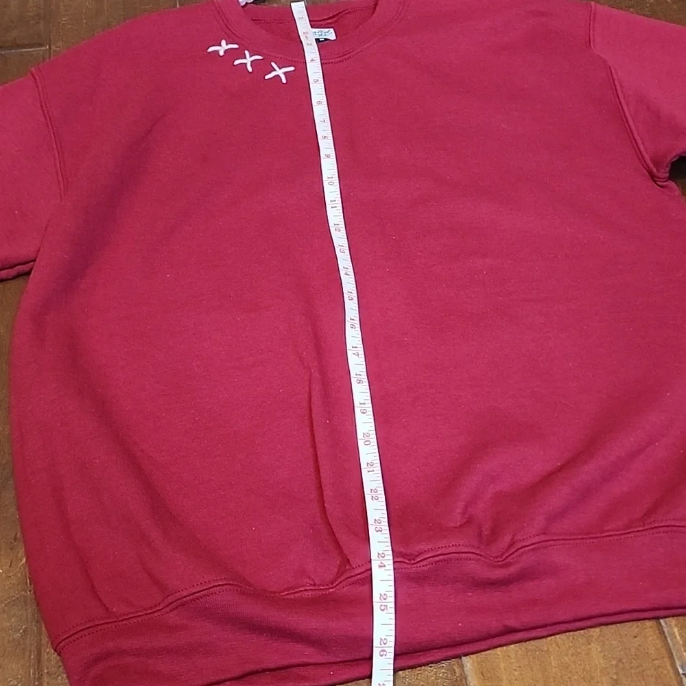 Rooted Rags White Hand Embroidered Red Longsleeve Sweatshirt Womens - Picture 2 of 8